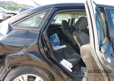 2013 Ford Focus Se из США, поврежденный, VIN 1FADP3F24DL232876